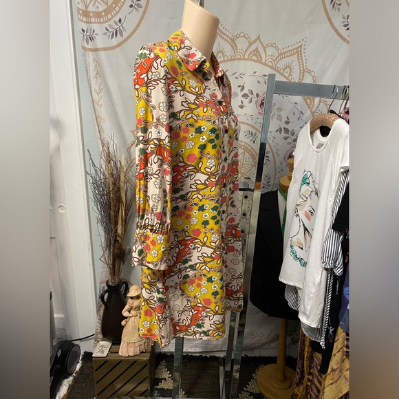 EUC Natural Life Twiggy Shirt Dress Tan Floral size XS 100% Rayon - Picture 3 of 7